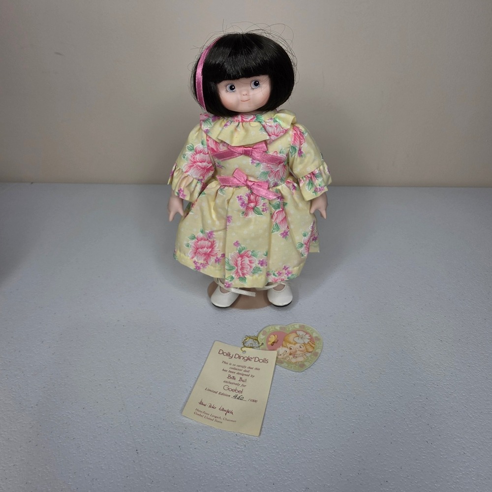 Vintage 1994 Goebel Porcelain Dolly Dingle Yolanda Yum Doll Limited Edition